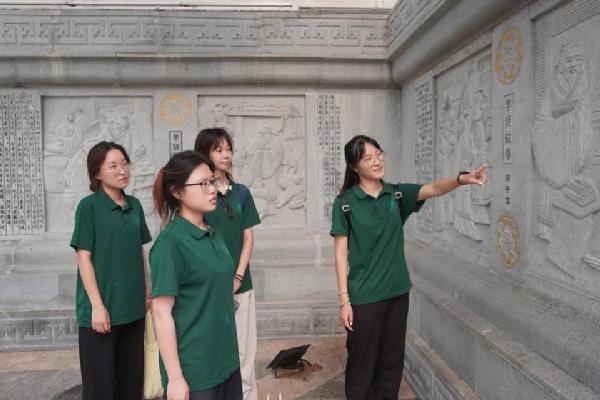 在沃野丨“烛梦园光”实践服务团：艺绘乡居传文化，精准服务助振兴