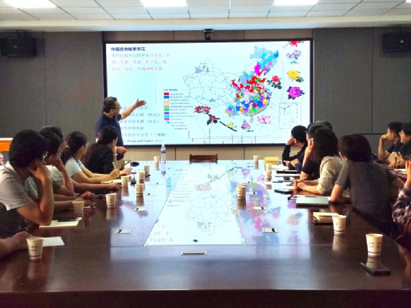 中国农科院深圳基因组研究所武志强研究员来校作报告
